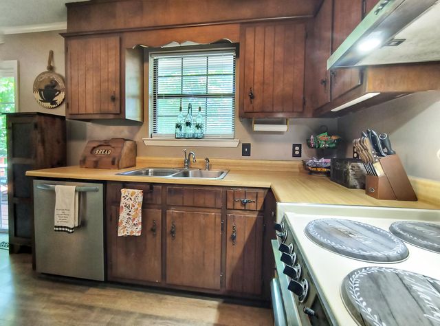 138 Hill Street, Ringgold, GA 30736
