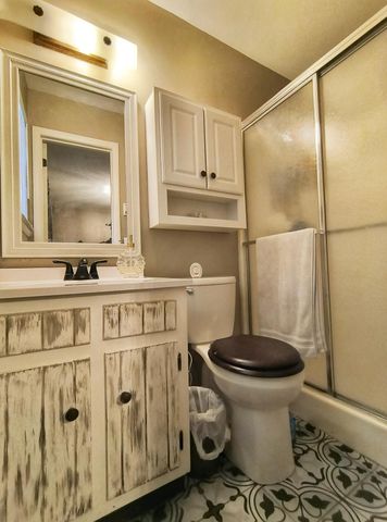 138 Hill Street, Ringgold, GA 30736