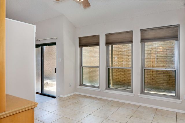 616 Placid Circle, Arlington, TX 76012