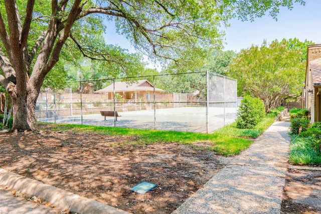 616 Placid Circle, Arlington, TX 76012