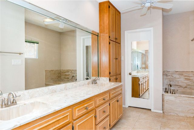 616 Placid Circle, Arlington, TX 76012