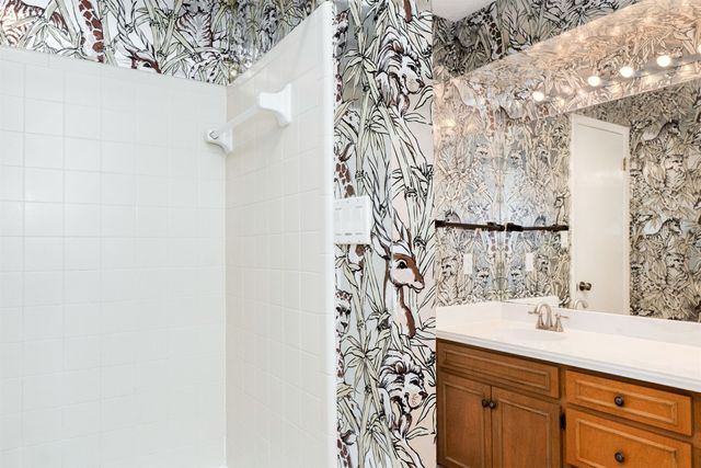616 Placid Circle, Arlington, TX 76012