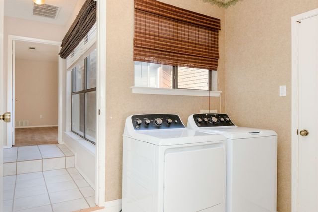 616 Placid Circle, Arlington, TX 76012