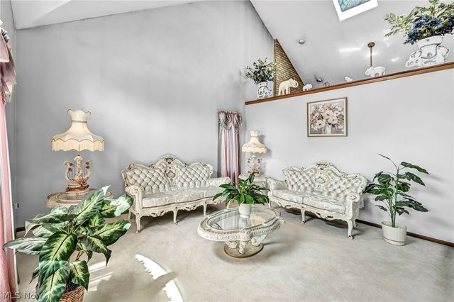 5165 Stevenson Street, Richmond Heights, OH 44143