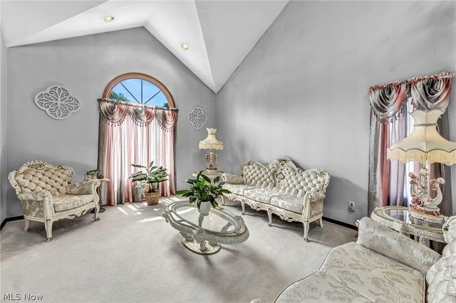 5165 Stevenson Street, Richmond Heights, OH 44143