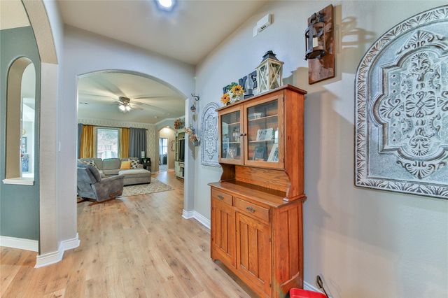 814 Fairway Drive, La Porte, TX 77571