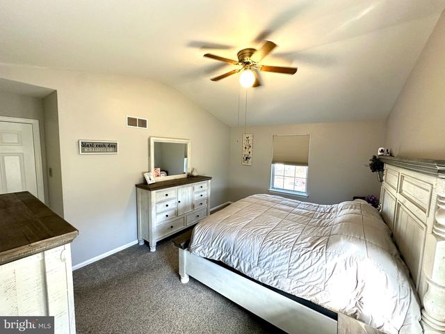 101 PIONEER DR, Lansdale, PA 19446