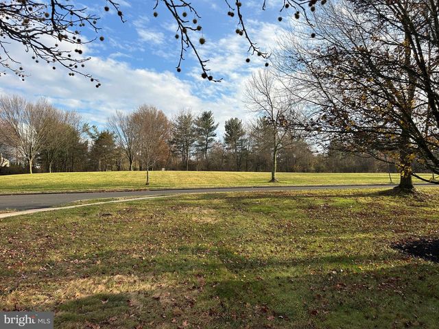 101 PIONEER DR, Lansdale, PA 19446