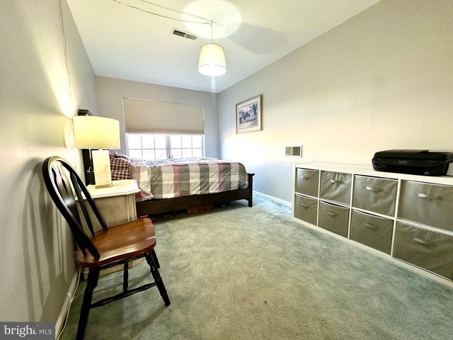 101 PIONEER DR, Lansdale, PA 19446