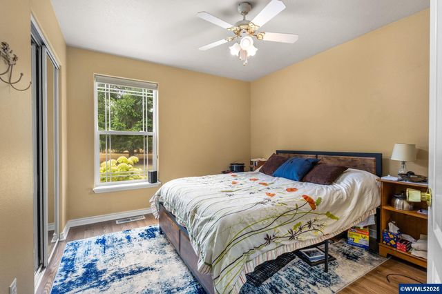 400 Hickory Ct, Lyons, OR 97358