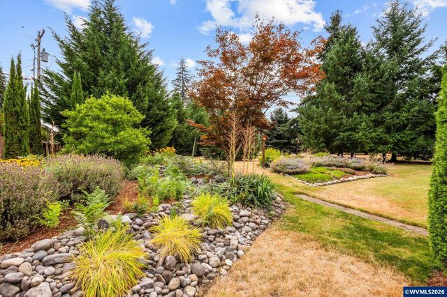 400 Hickory Ct, Lyons, OR 97358
