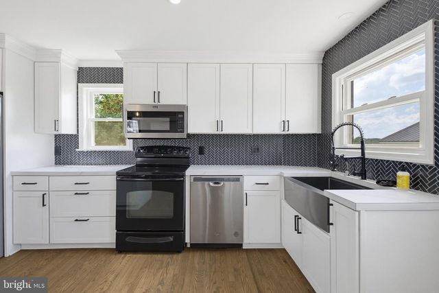 2161 MEADOW VIEW RD, Manheim, PA 17545