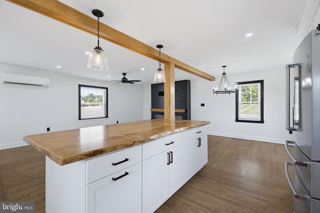 2161 MEADOW VIEW RD, Manheim, PA 17545