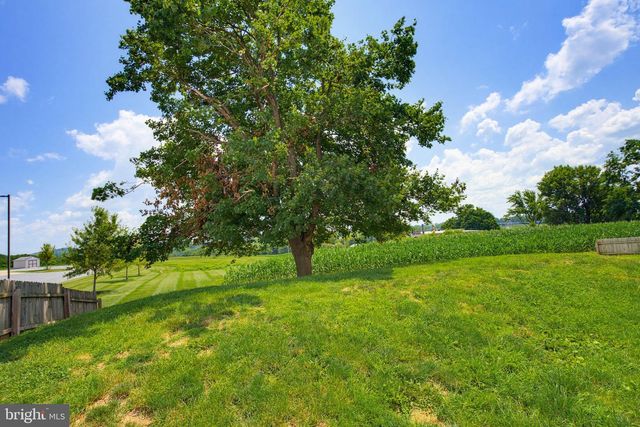 2161 MEADOW VIEW RD, Manheim, PA 17545