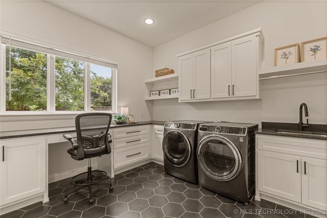 12031 S Urbana Avenue, Tulsa, OK 74137