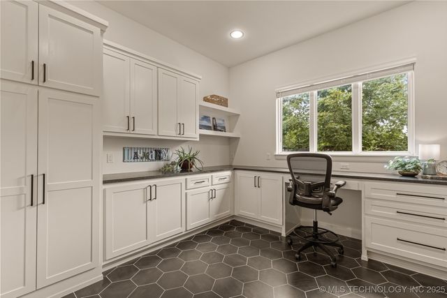 12031 S Urbana Avenue, Tulsa, OK 74137