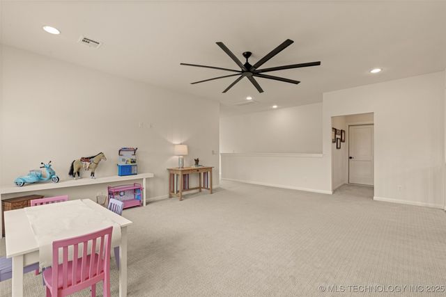 12031 S Urbana Avenue, Tulsa, OK 74137