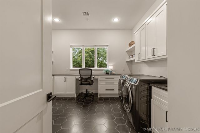 12031 S Urbana Avenue, Tulsa, OK 74137