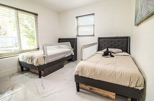 5601 SW 38th Street, Davie, FL 33314