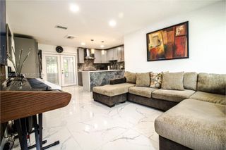 5601 SW 38th Street, Davie, FL 33314