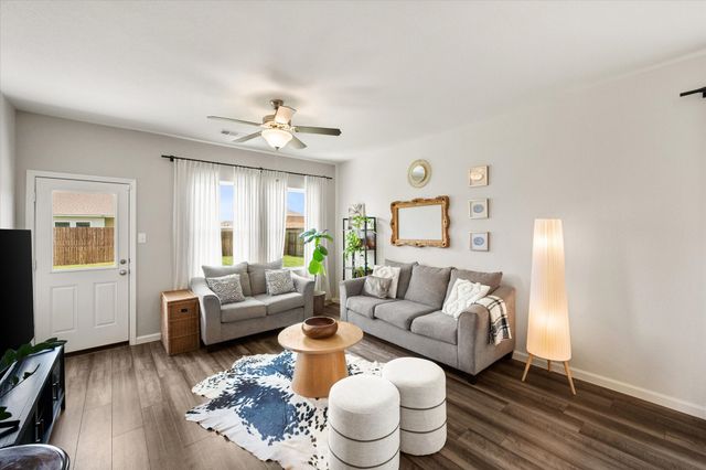 1400 Ancer Way, Fort Worth, TX 76052