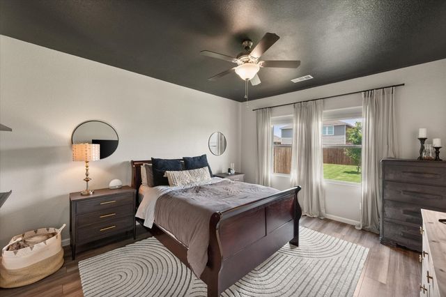 1400 Ancer Way, Fort Worth, TX 76052