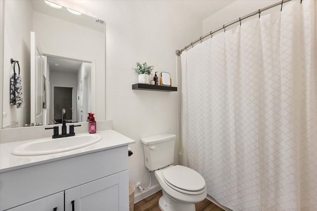 1400 Ancer Way, Fort Worth, TX 76052