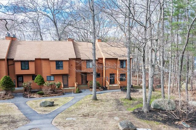 65 Dunvegan Woods Drive, Hampton, NH 03842