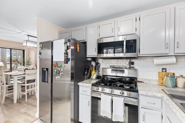 65 Dunvegan Woods Drive, Hampton, NH 03842