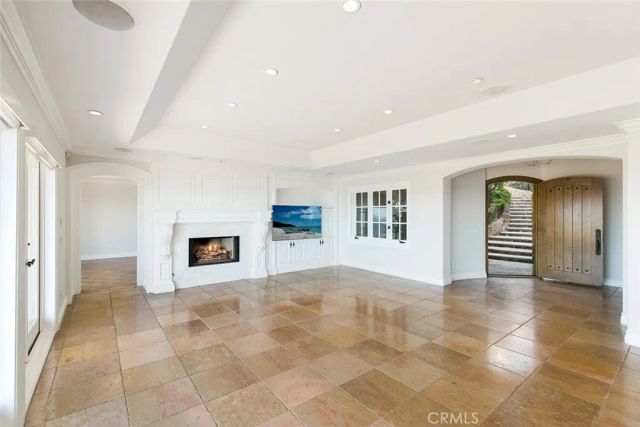 517 Emerald Bay, Laguna Beach, CA 92651