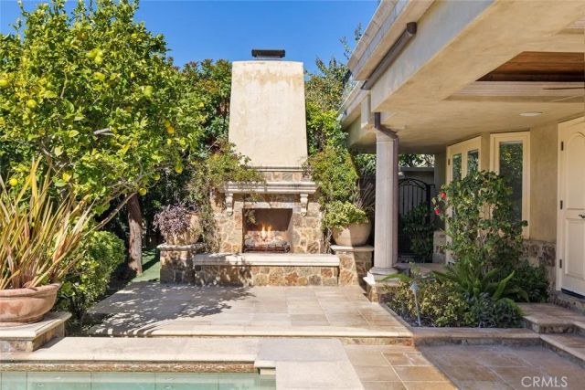 517 Emerald Bay, Laguna Beach, CA 92651