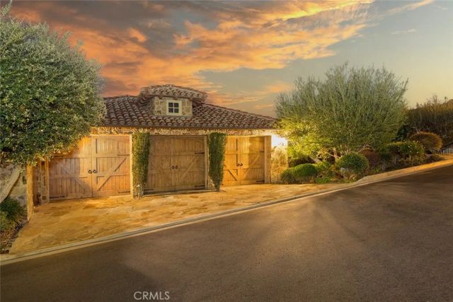 517 Emerald Bay, Laguna Beach, CA 92651
