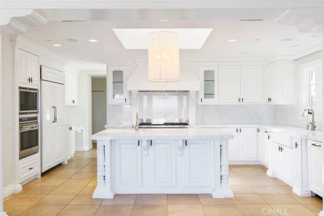 517 Emerald Bay, Laguna Beach, CA 92651