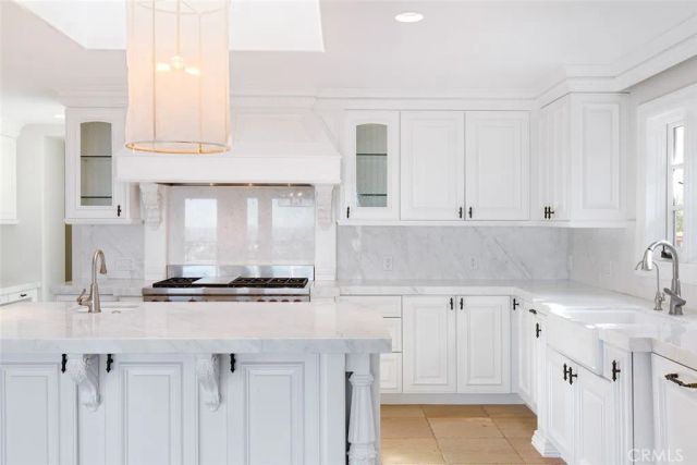 517 Emerald Bay, Laguna Beach, CA 92651