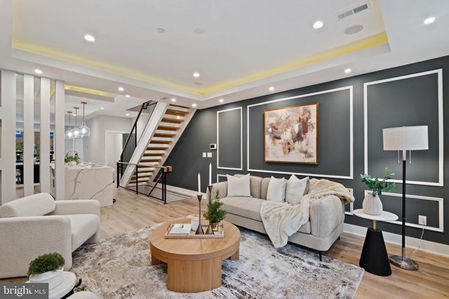 1125 CREASE ST, Philadelphia, PA 19125