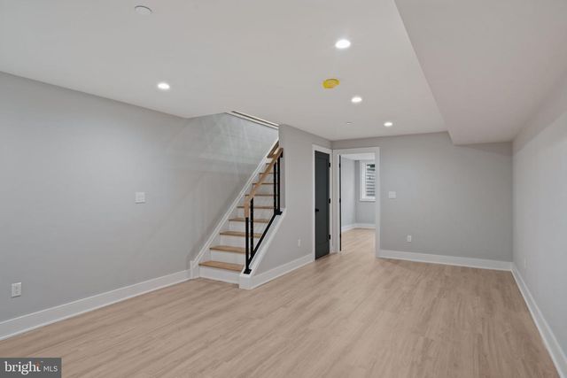 1125 CREASE ST, Philadelphia, PA 19125