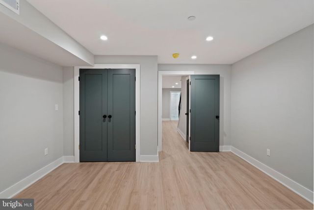 1125 CREASE ST, Philadelphia, PA 19125