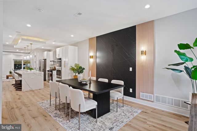 1125 CREASE ST, Philadelphia, PA 19125