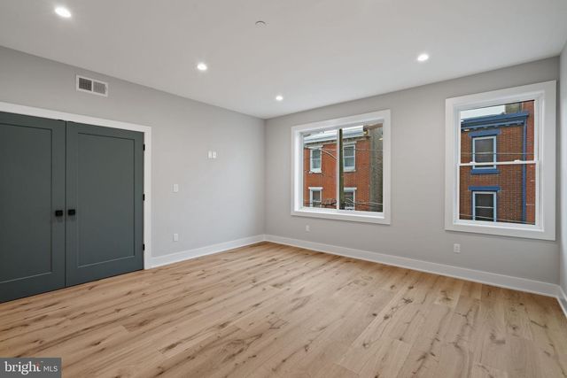 1125 CREASE ST, Philadelphia, PA 19125