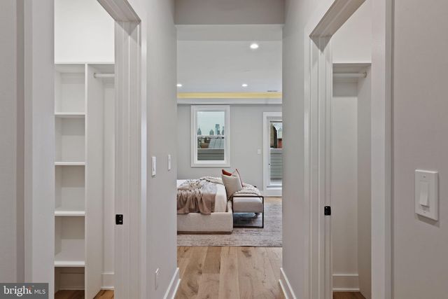 1125 CREASE ST, Philadelphia, PA 19125