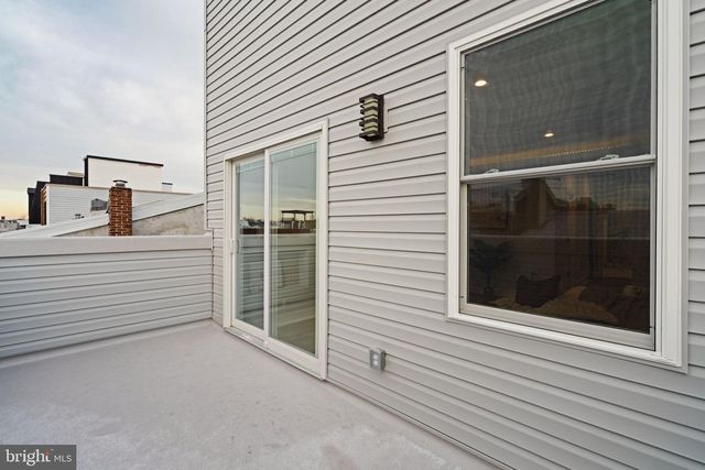 1125 CREASE ST, Philadelphia, PA 19125