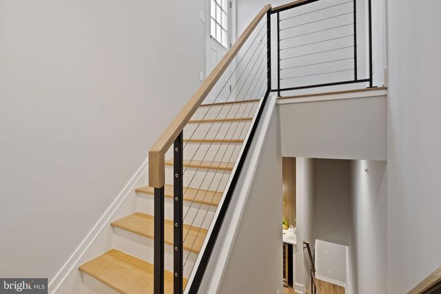 1125 CREASE ST, Philadelphia, PA 19125