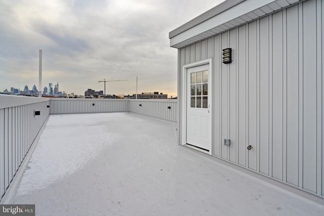 1125 CREASE ST, Philadelphia, PA 19125