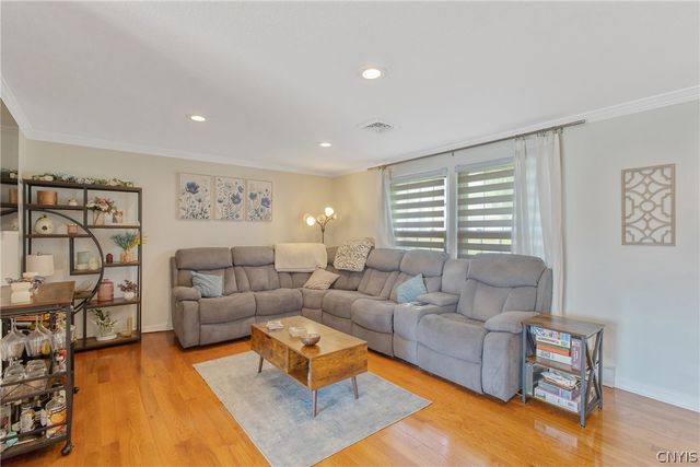 418 Ontario Avenue, Geddes, NY 13209