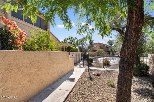 8422 N CENTRAL Avenue B, Phoenix, AZ 85020