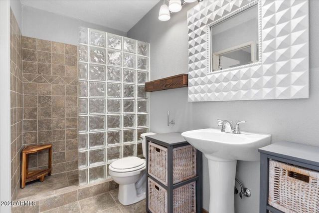 8422 N CENTRAL Avenue B, Phoenix, AZ 85020