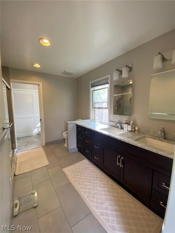 2021 Lyndway Road, Cleveland, OH 44121