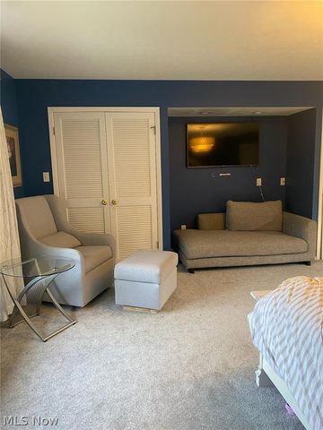2021 Lyndway Road, Cleveland, OH 44121