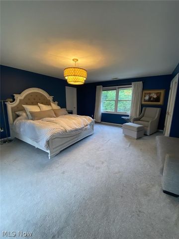 2021 Lyndway Road, Cleveland, OH 44121