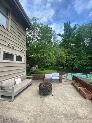 2021 Lyndway Road, Cleveland, OH 44121